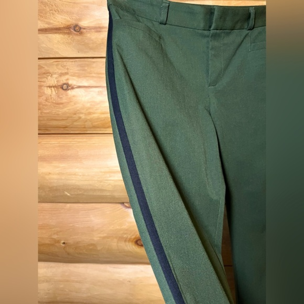 Banana Republic Sloan pants. Tuxedo stripe. Ladies size‎ 2 Long